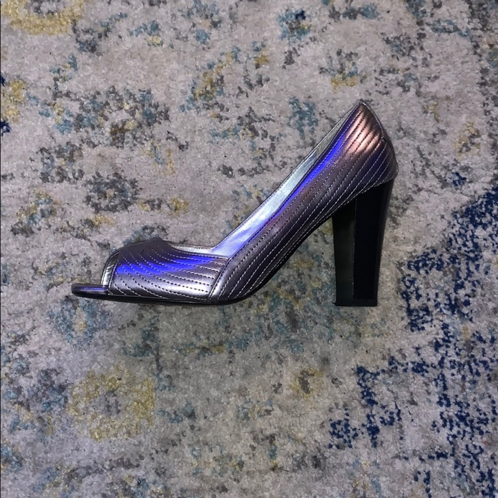 Shoes - Picture 2 of 2
